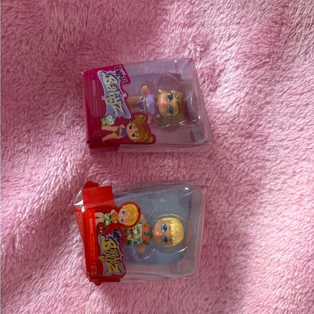Mini bratz babyz!!